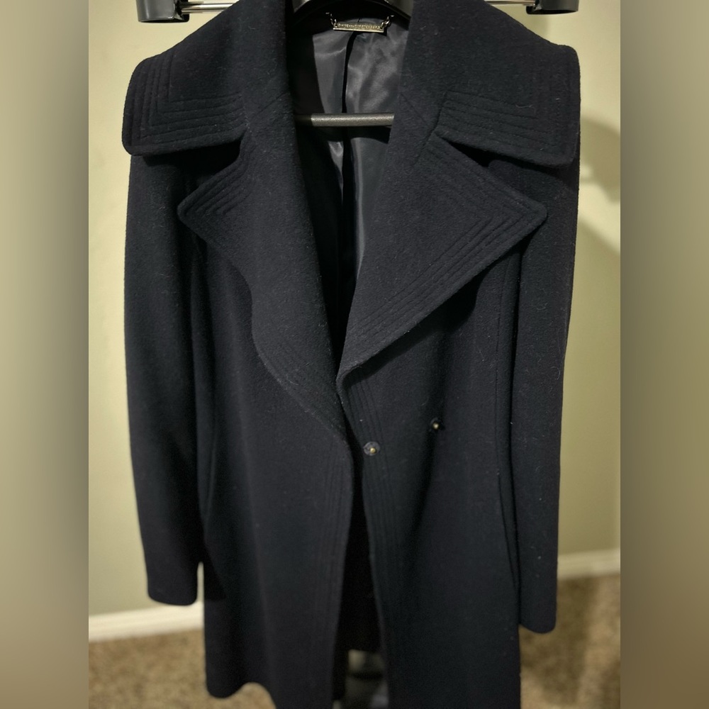 DVF Wool/ cashmere women coat in navy blue color side pockets fully lined